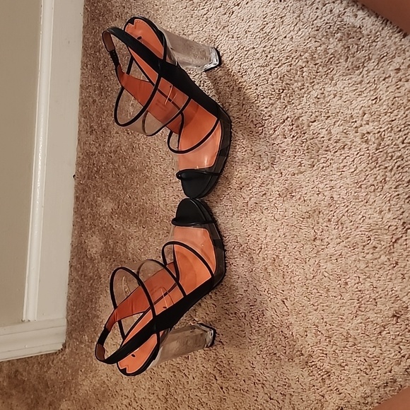 VIA SPIGA BLACK AND CLEAR HEELS - Picture 7 of 14